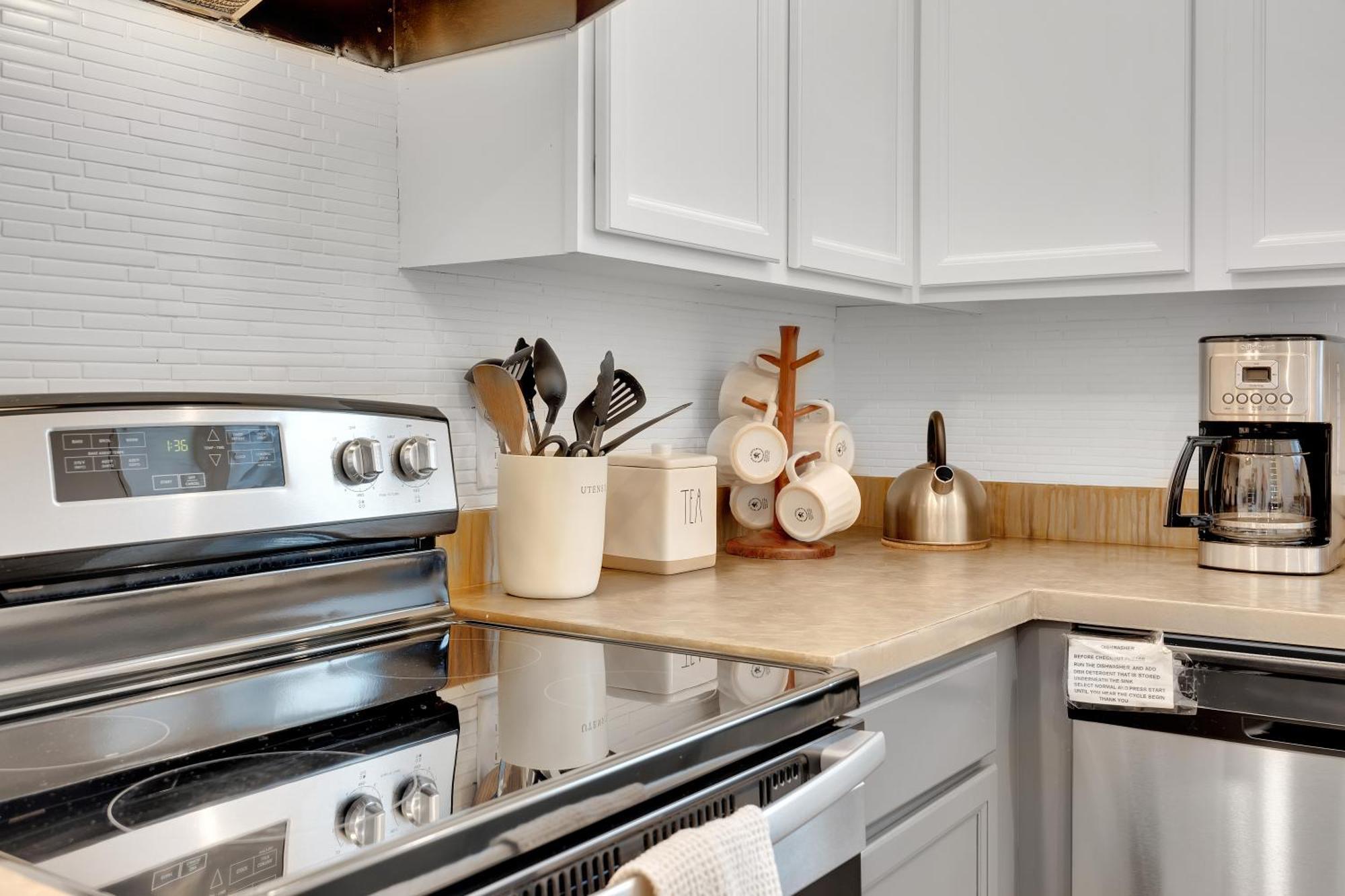 {Hidden Gem} Beach Home Blocks From Ocean +6 Bikes Jacksonville Beach Luaran gambar
